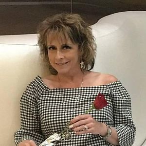 Meet your Posher, Teresa